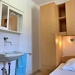Volaric بيت ضيافة سيلو